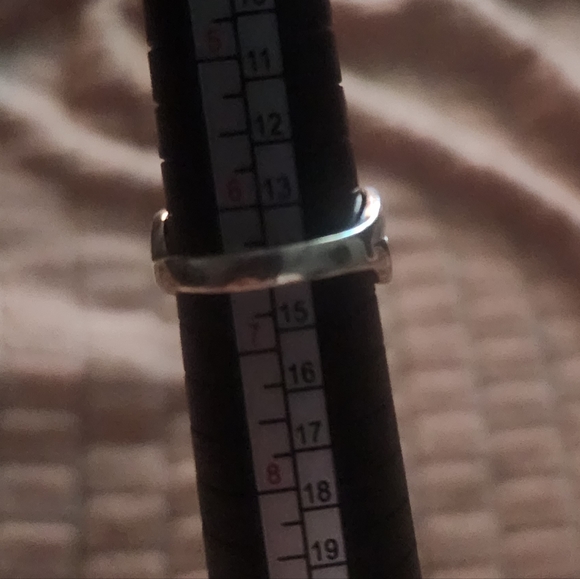 Love ring - Picture 4 of 4